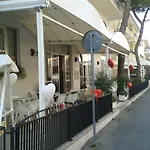 Lora 2* רימיני