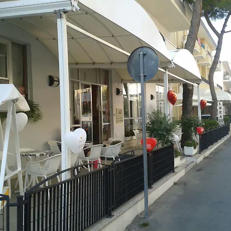Lora 2* Rimini