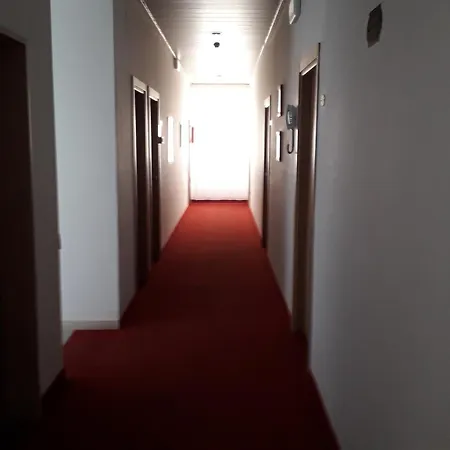Otel Lora